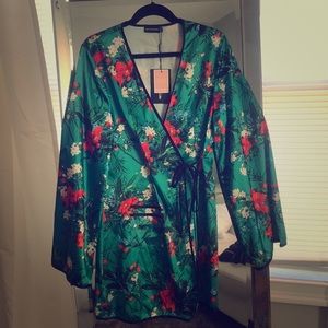green oriental contrast kimono wrap dress